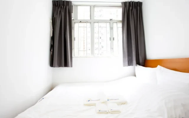 Fortress Hill(7): 2 Bedroom near MTR 0