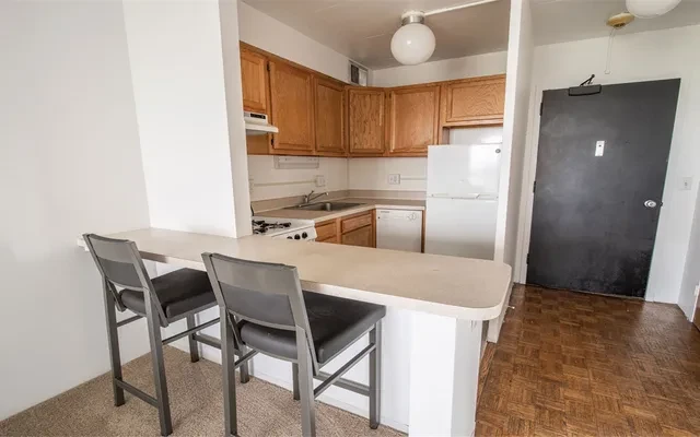 Fairview Apartments 3