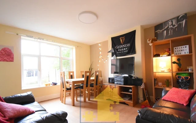 Entire Place·7B3B···147 Gibbins Road, Selly Oak 4