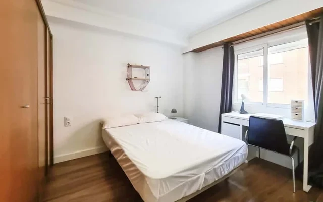 Piso de 3 habitaciones en Quatre Carreres 0