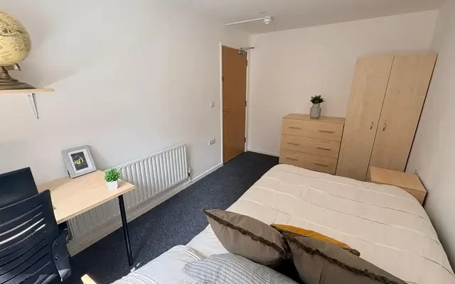 Page Apartments 1