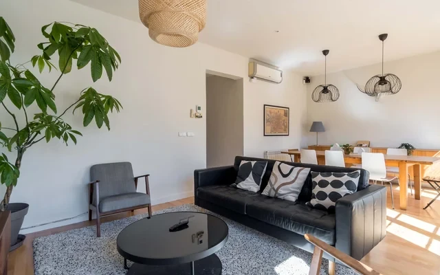 Wide and bright- 2Bedrooms 1Batroom- Lavapies 1