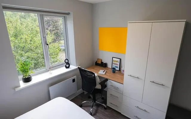 Moss Court - Manchester student accommodation - Silver Ensuite