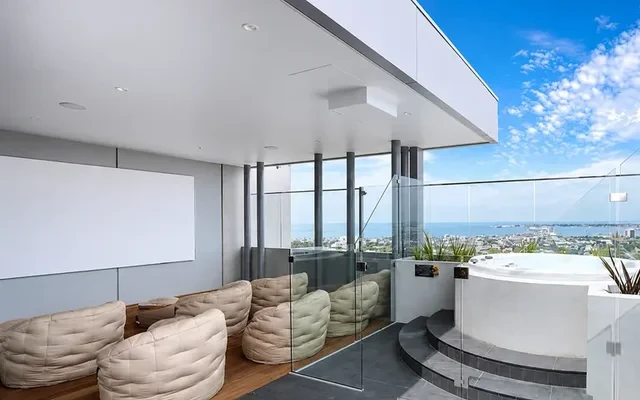 89 Gladstone Street 3