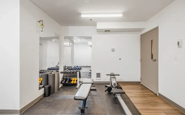 Fifty-Two Apartments - シアトル アパート賃貸 | uhomes.com