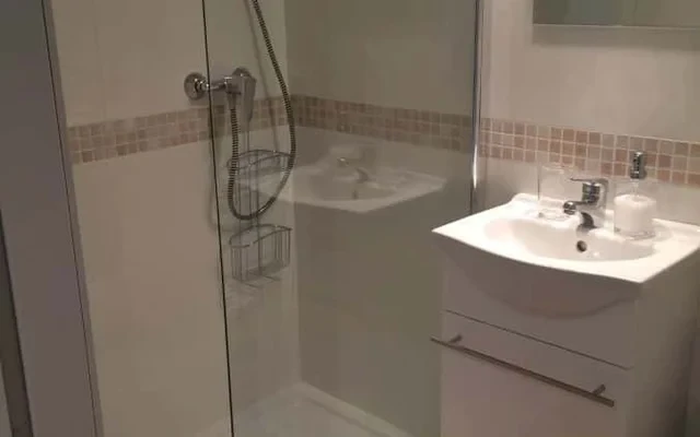 Piso de 5 habitaciones en Extramurs 4