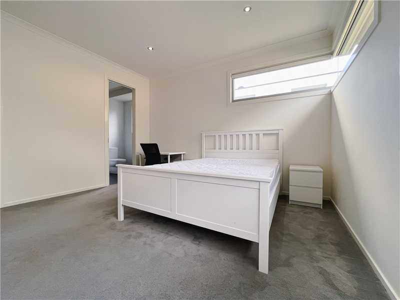 4 bed 2 bath