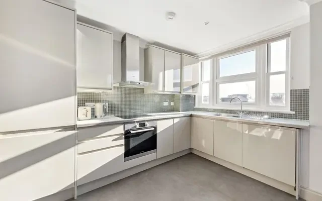 Bickenhall Mansions, Bickenhall Street, London, W1U 6BX 3