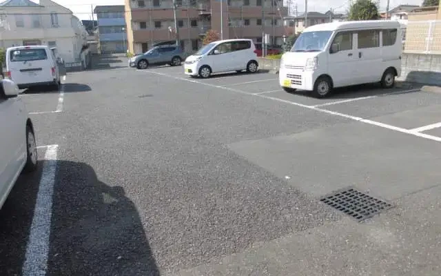 レオパレスフローラ 1