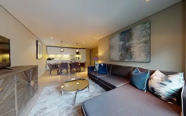 Merchant Square East 12653# 1