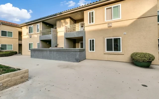 Verano La Jolla 1