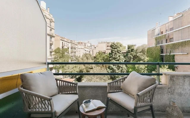 Arienzo - 2 bedrooms and balcony in Sant Gervasi 2