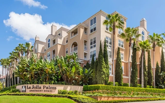 La Jolla Palms 0