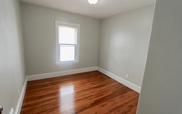 36 Russell st. 3