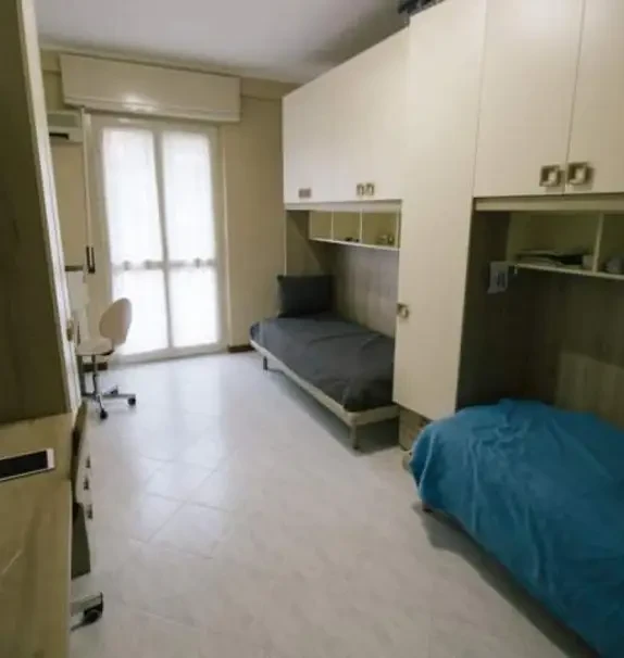 Single in multiple beds bedroom, with balcony, in 2-bedroom apartment