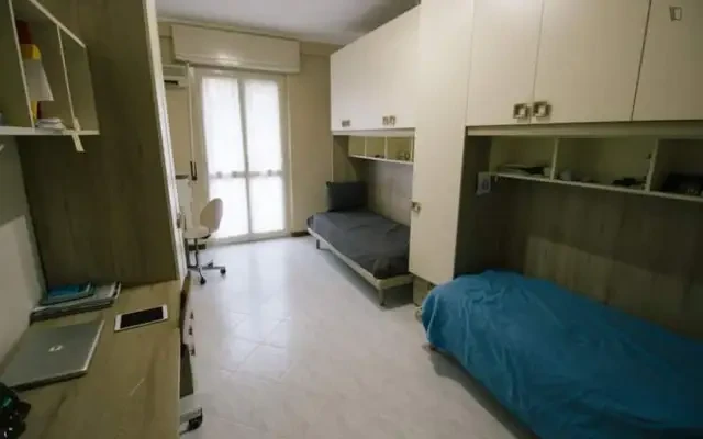 Single in multiple beds bedroom, with balcony, in 2-bedroom apartment 0