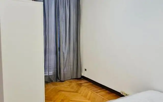 Via Giulio Corrado Venini 1 2