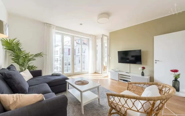 Komfortable 3-Zimmer-Wohnung mit Aussicht direkt am Checkpoint Charlie 1