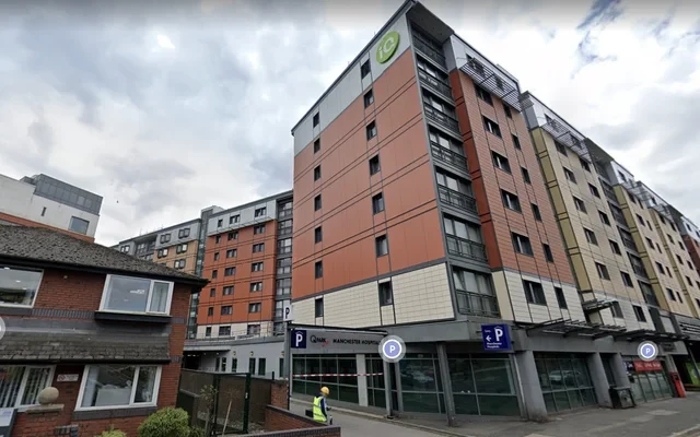 iQ Wilmslow Park 1
