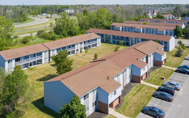 Colonie Apartments - Buffalo student accommodation