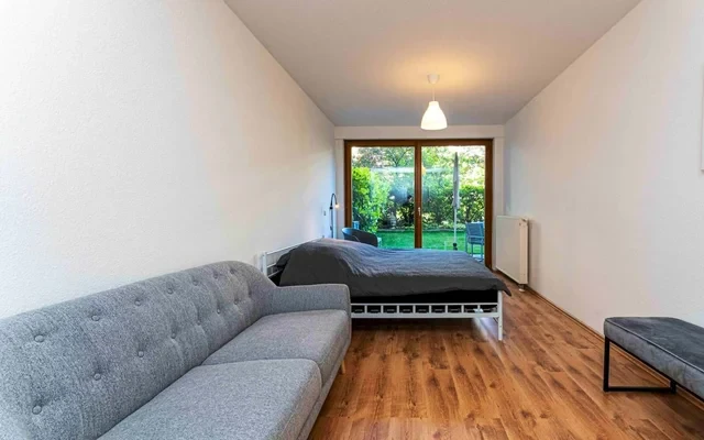 Hauptstrasse 4