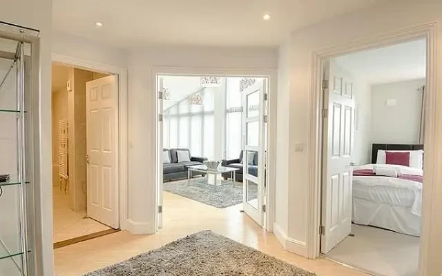 Stanley Road                         ..., SW19 8RL 2