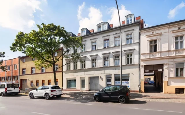 Theodor 2, Berlin 3