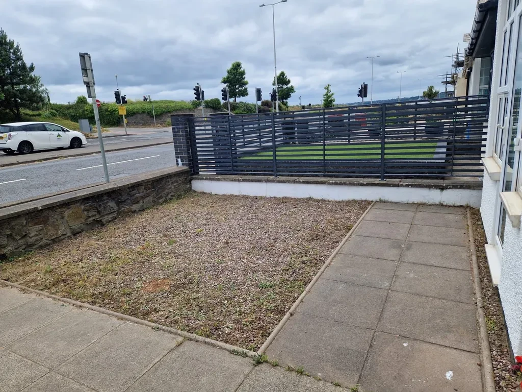 Flat, Pearl Court, - Oystermouth Road, Swansea SA1