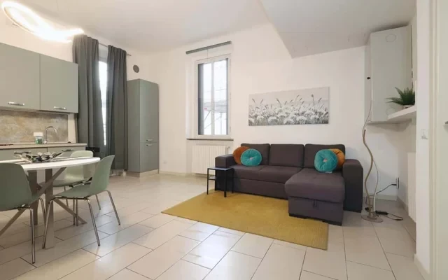 Charming Flat for 6 Near Park 0
