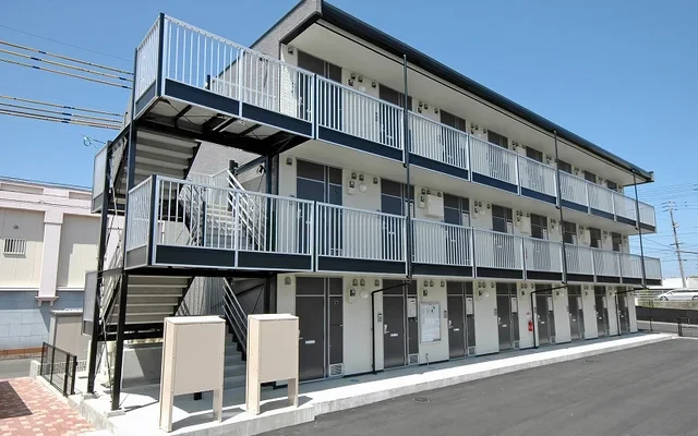 レオパレスアルブルヴィラージュ 0