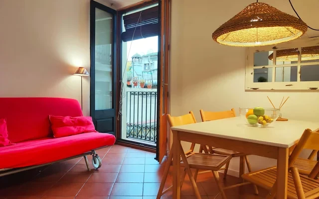 R.G. Central , Tranquil 1BR apt. 2BEDS. La Rambla! 2