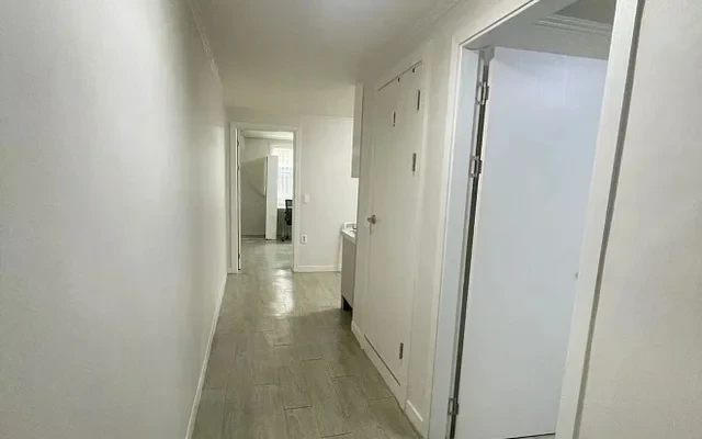 Kyung Hee No.11 Apartment 4