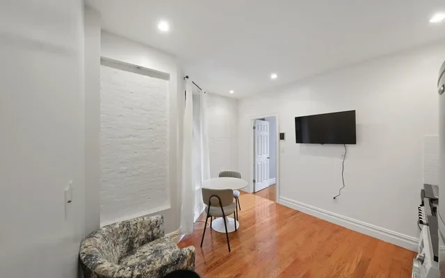 #710: Columbus Circle 2