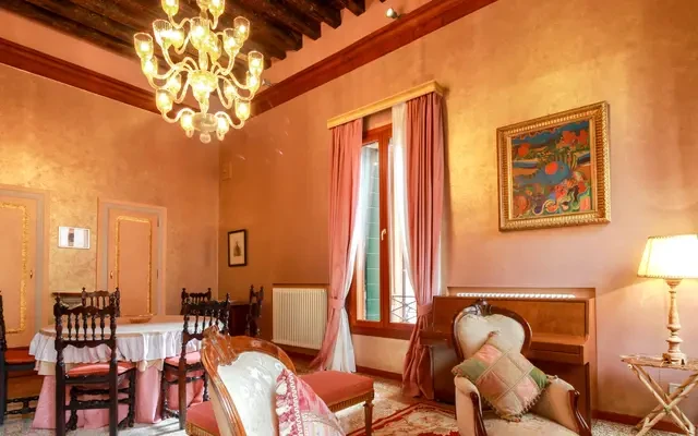 Fortuny 3967 Luxury suites & wine 3