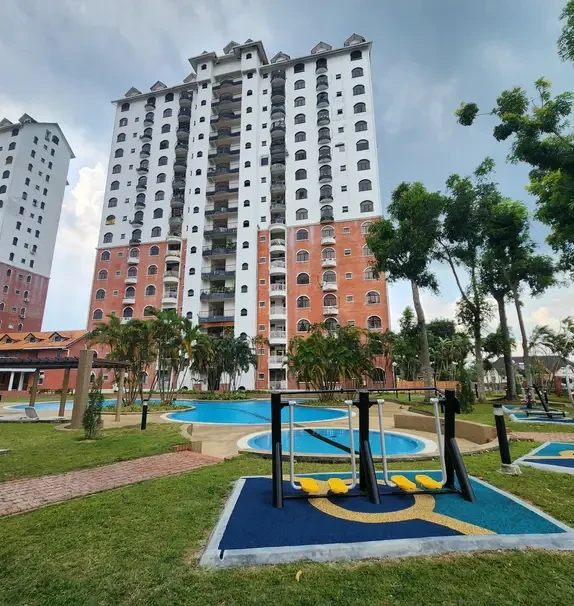 Flora Green Condominium