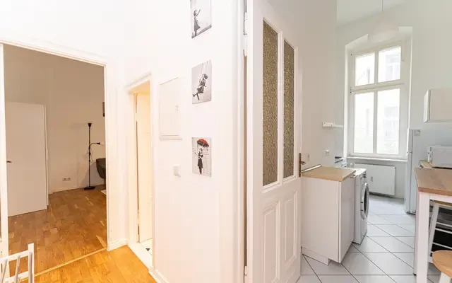 apartment near Wisbyer strasse 1