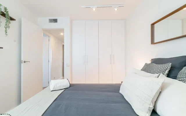 Apartment in Gran Via de Carles III, Barcelona for 79 m² with 2 bedrooms 4