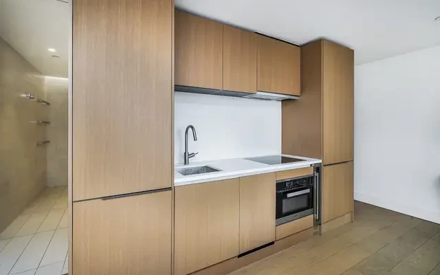 Rathbone Place London W1T 2