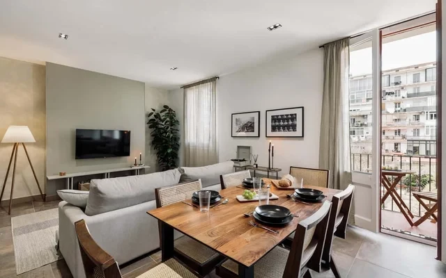 Nil - 2 bedrooms and balcony in Eixample esquerra 0