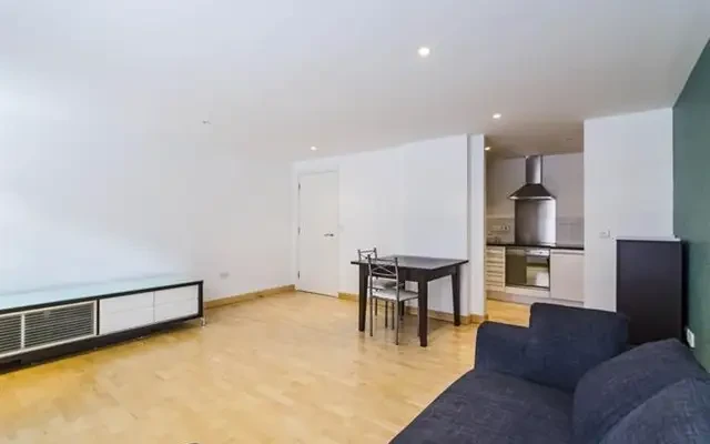 Leyden Street, London, E1 7LL 1