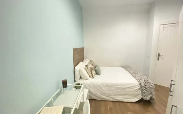Comodo appartamento in Calle Valencia 1