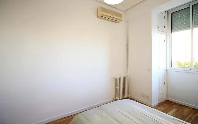 Calle Antonio Lopez, floor 4, Moscardo 4