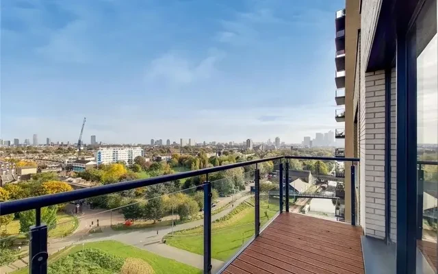 LH-36 Palmers Road 4