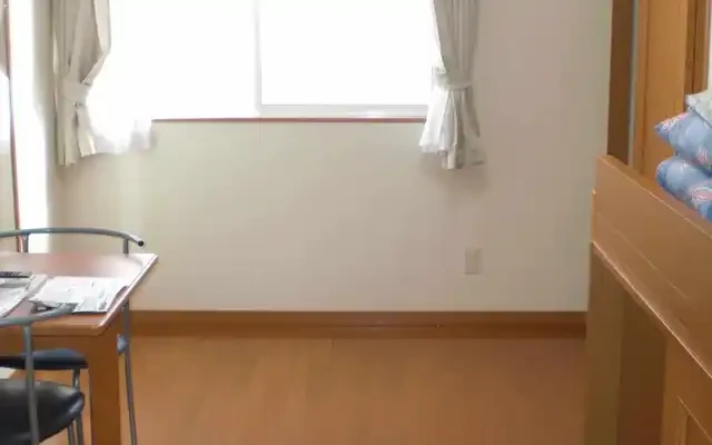 レオパレスコンフォート 4