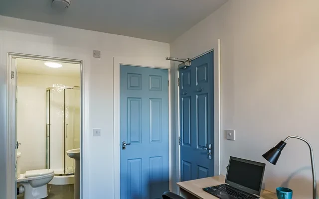 149 Charter avenue 3