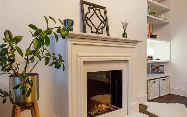 London, SW6 5QG 2