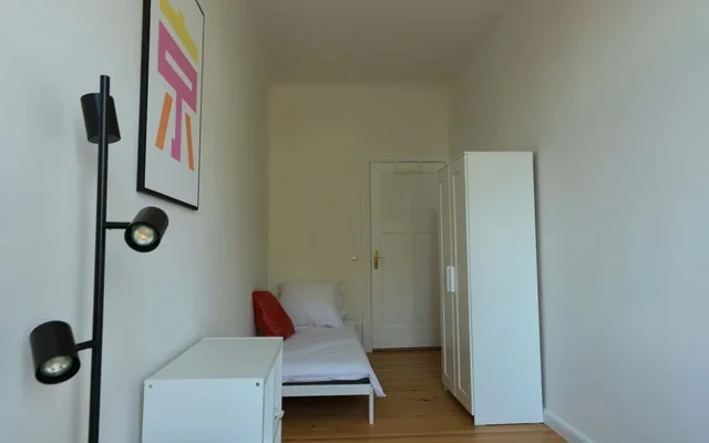 Antwerpener Strasse Berlin 13353 Germany 2