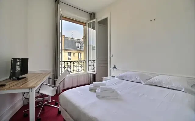 Lovely 1-bedroom apartment in the Saint Germain des Prés district 2
