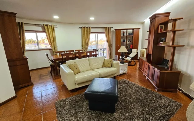 3-bedroom apartament in Rua Doutor Angelo Graca, Oia 0