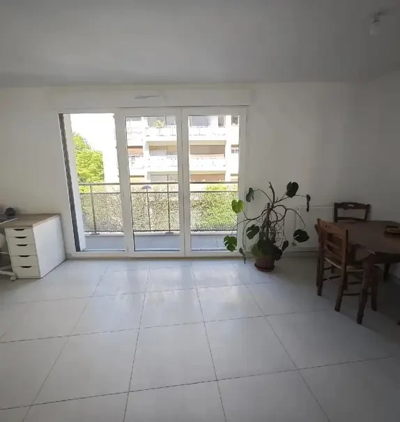 Vanves 92e·34m²·F1·Studio·With furniture